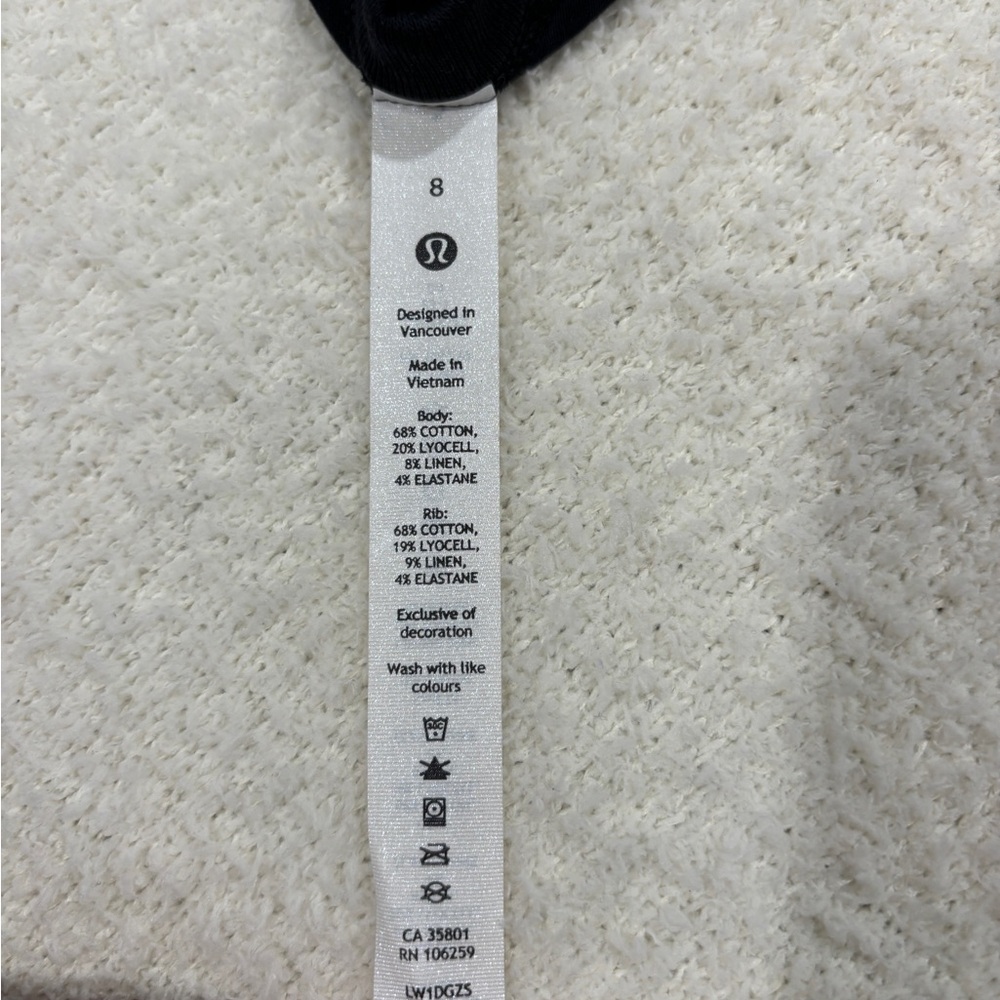 LULULEMON/ACTIVE WEAR - Picture 2 of 2